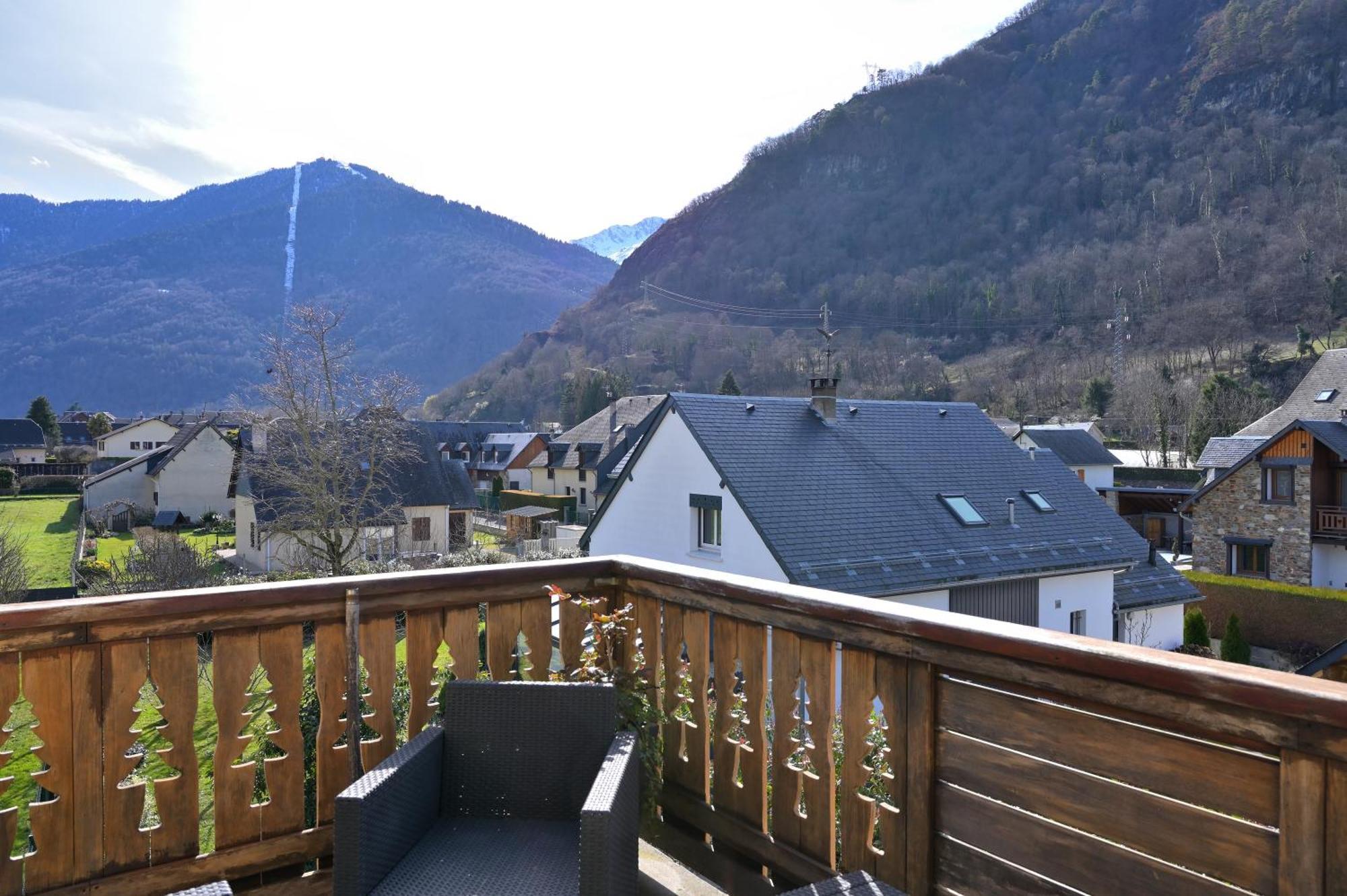 A 208 Pics D'Aran Apartment Bagneres-de-Luchon Luaran gambar