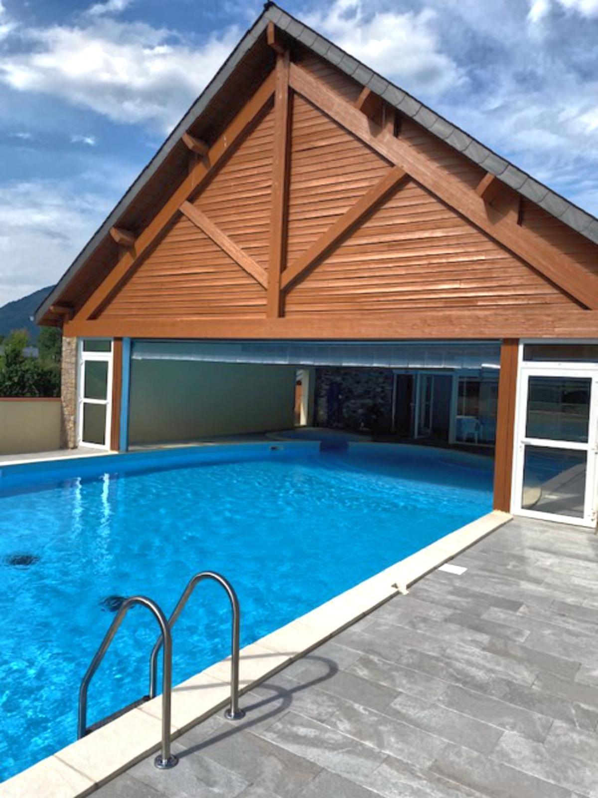 A 208 Pics D'Aran Apartment Bagneres-de-Luchon Luaran gambar